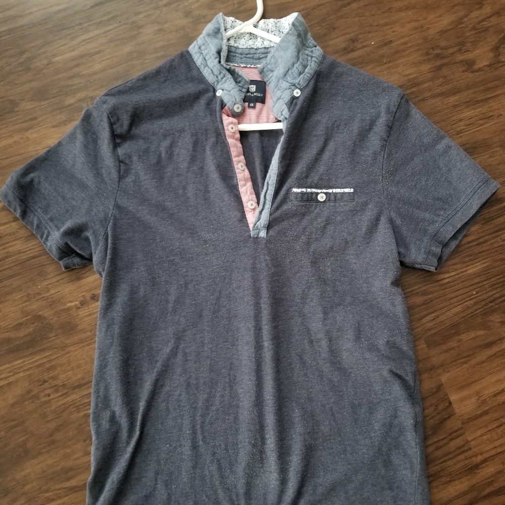 Short sleeve shirt